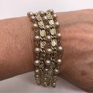 Vintage LISNER Silver Tone & Faux Pearl Multi Strand 7”Chain Bracelet